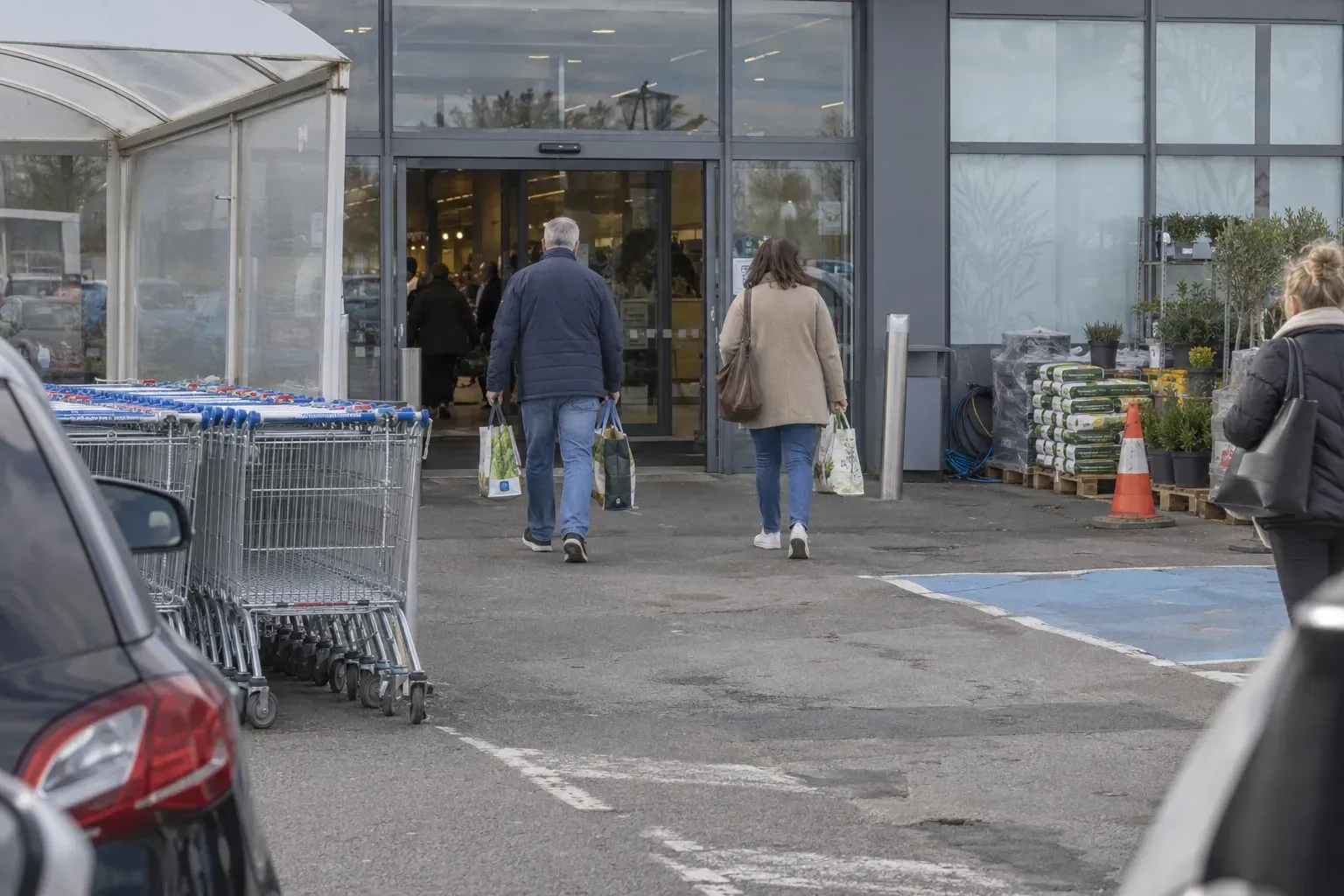 PSE d'Auchan validé par le Conseil d'État : ce que la décision change pour les salariés et les syndicats